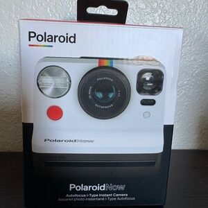 Polaroid Now instant film camera